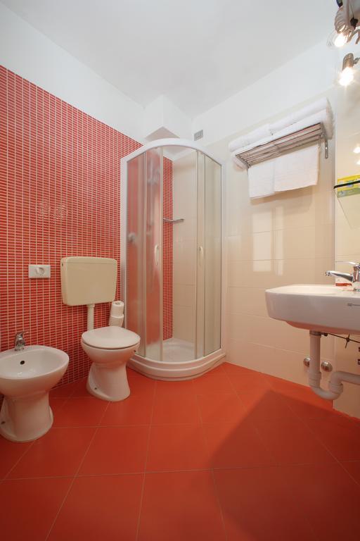 Hotel Sofia Лидо ди Йезоло Екстериор снимка