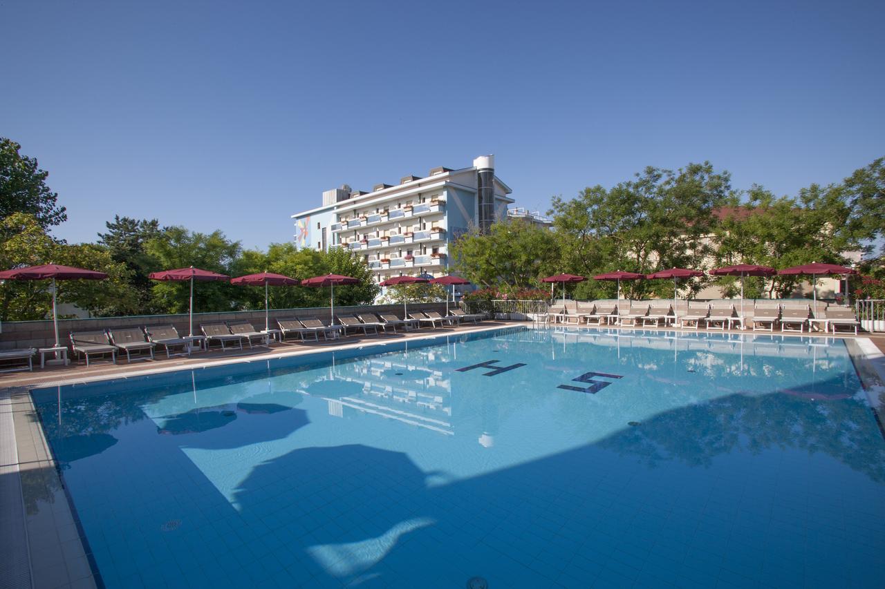 Hotel Sofia Лидо ди Йезоло Екстериор снимка