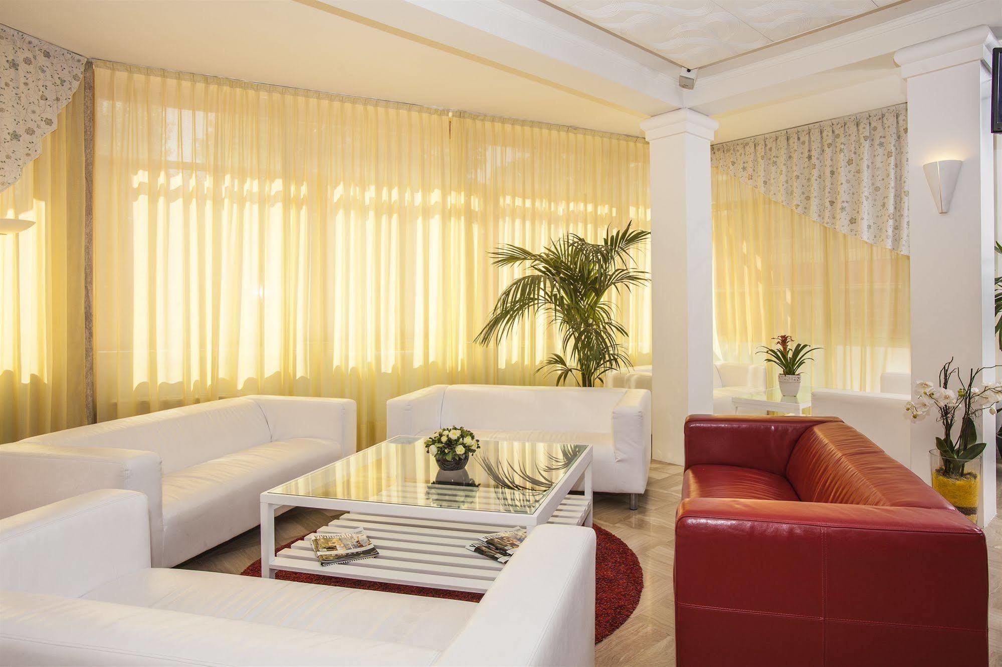 Hotel Sofia Лидо ди Йезоло Екстериор снимка