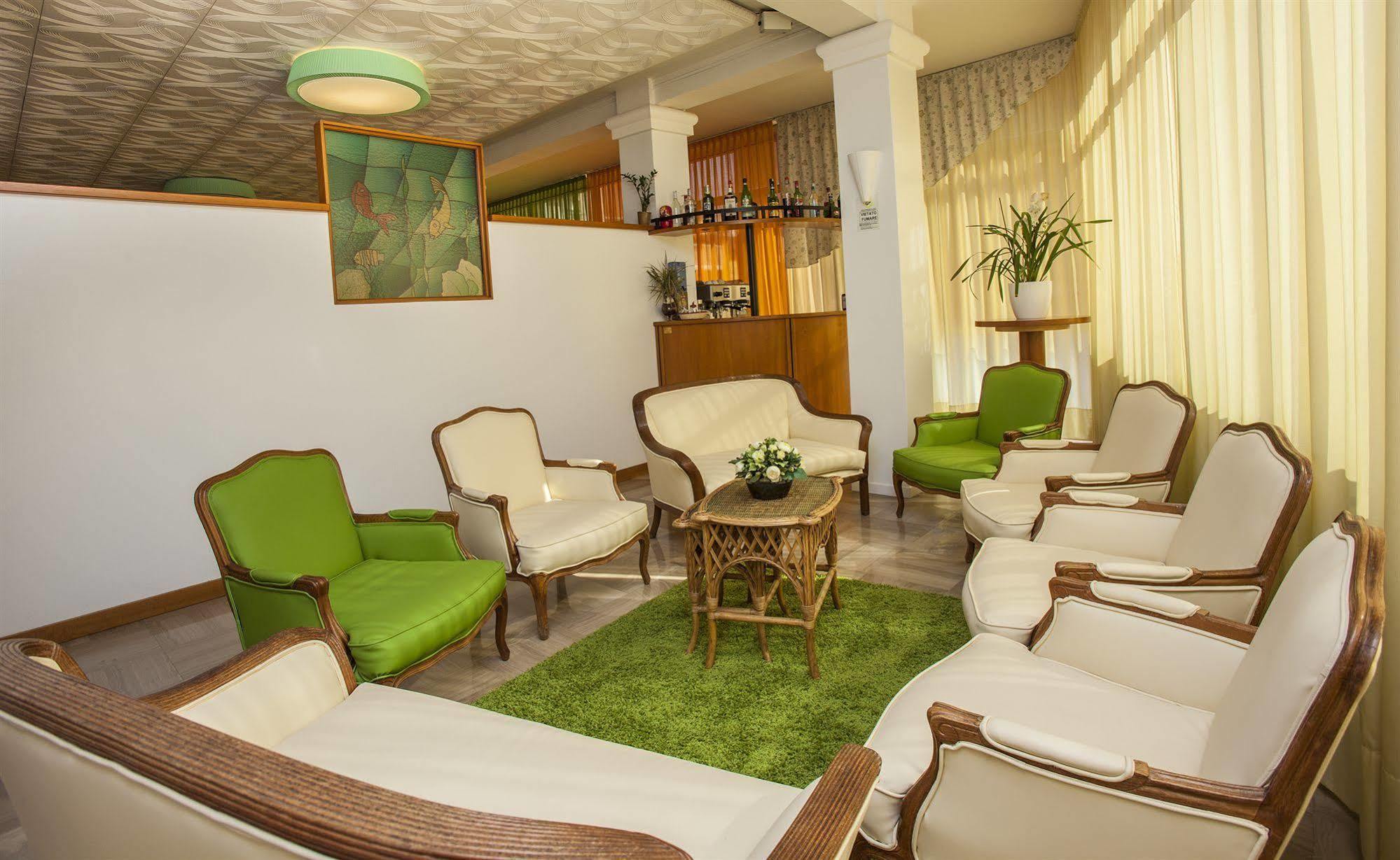 Hotel Sofia Лидо ди Йезоло Екстериор снимка